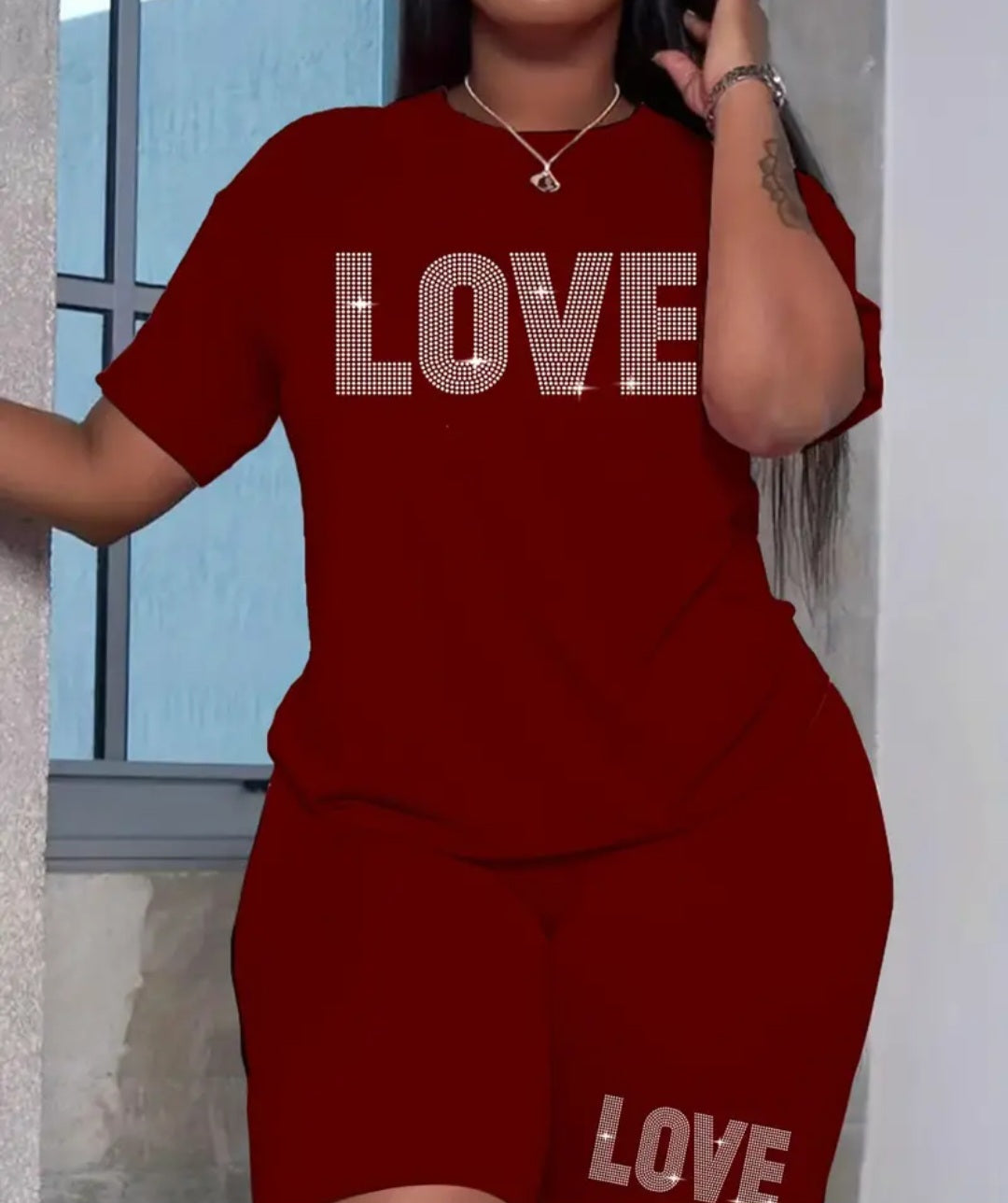 Plus Size Women's Love Set in red featuring a relaxed-fit t-shirt with 'LOVE' print and matching shorts, ideal for stylish and comfortable lounging.